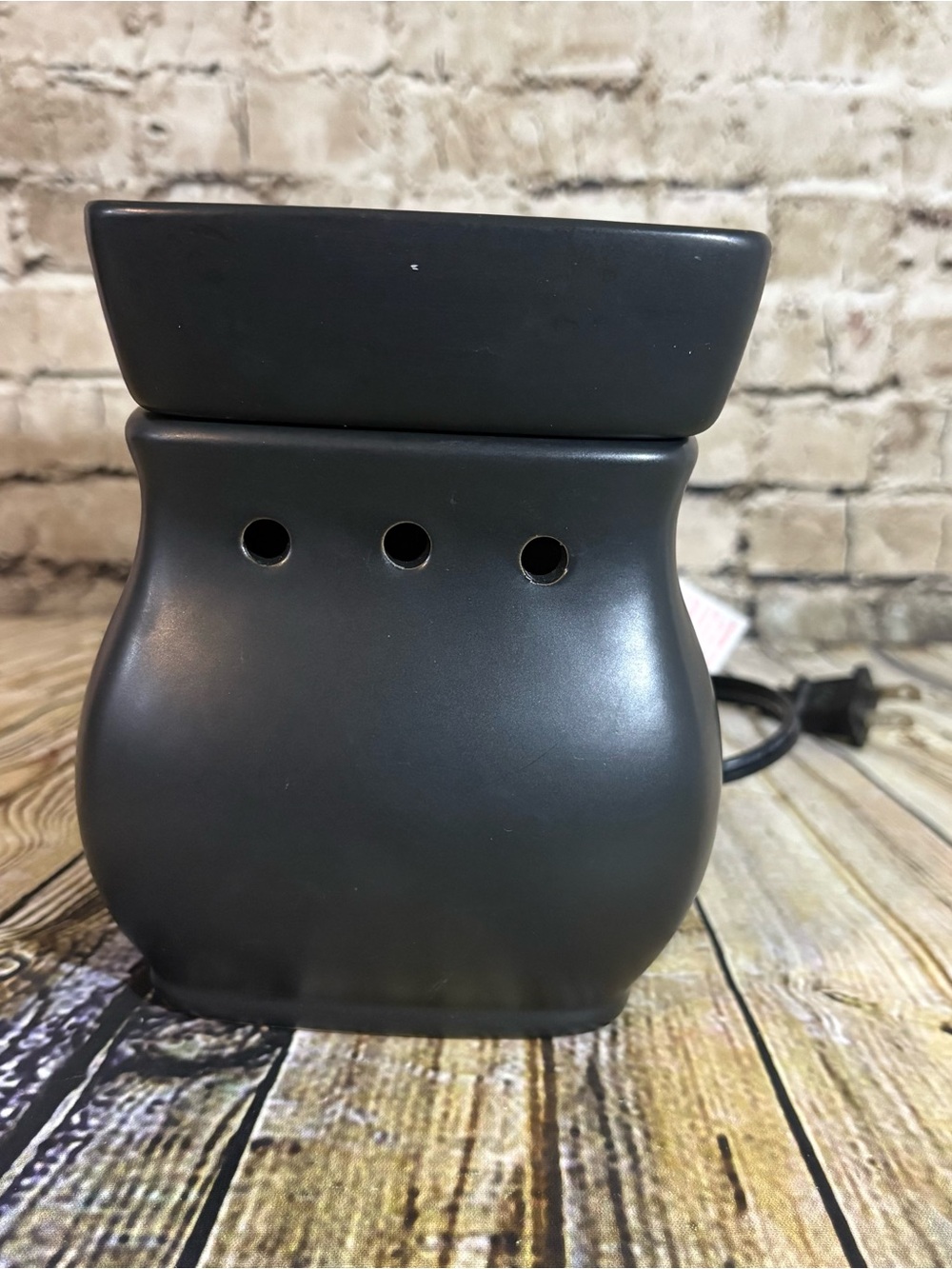 Scentsy Wax Warmer Classic Satin Black Square Curve